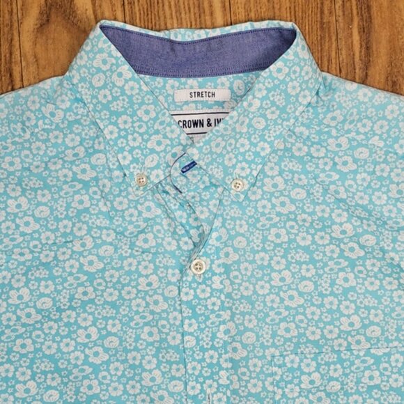 CROWN & IVY | MENS AQUA FLORAL BUTTON DOWN SHIRT - Picture 4 of 13